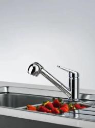 Franke Kitchen tap Delta Novara Plus pull-out hand shower chrome 115.0347.111