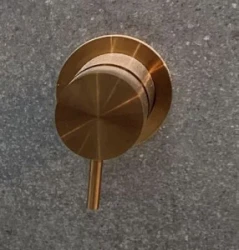 Waterevolution Flow concealed 2 exits diverter pvd brushed copper with round rosette T1482RCPE