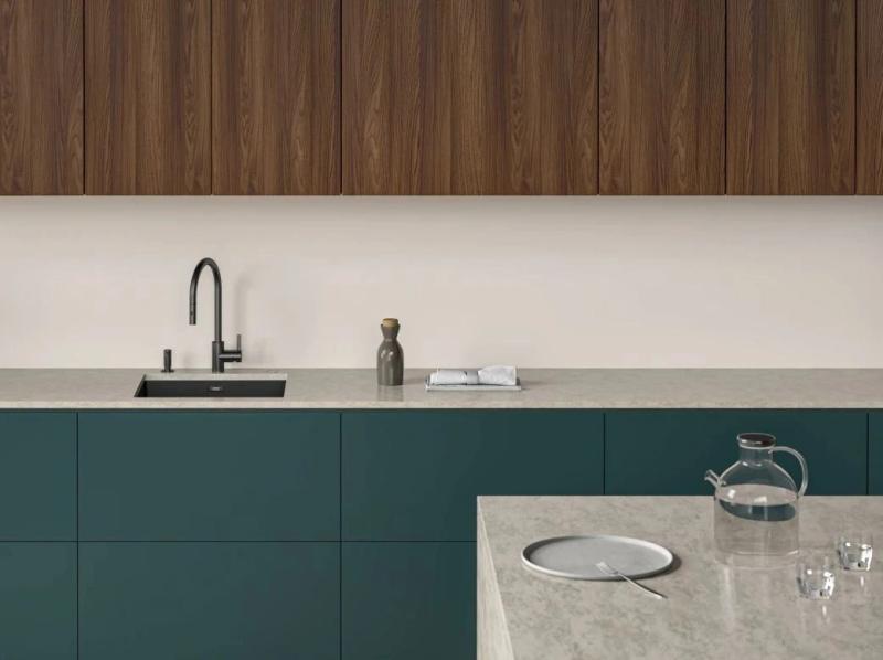 Franke Kitchen tap Eos Neo with spout pull-out spray head brushed black 115.0613.671