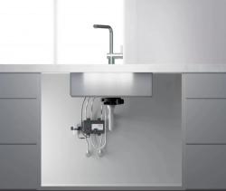 Franke Brushed Black Sensor Kitchen tap Atlas Neo With Pull Out Spout 115.0625.527