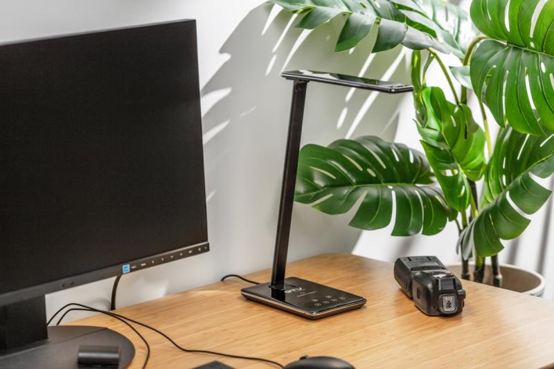 Decor Desktop lamp Tritton 6W 340lm AC220-240V 4-CCT Wireless Charging USB PF>0 5 RA>80 black 1208962518