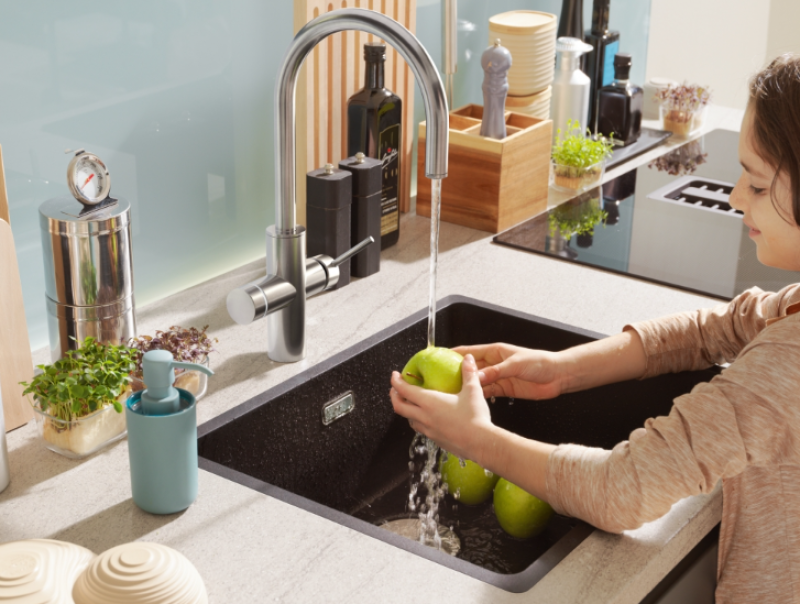 Franke Maris water hub 7L boiler 3-in-1 with Touch electronic boiling water tap stainless steel with water hub mixing set 1208967850