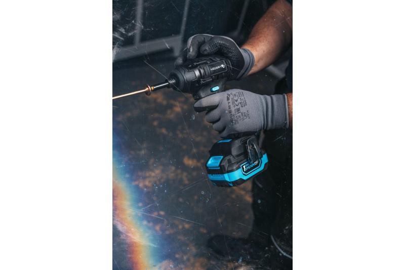 BRUSHLESS IMPACT IRONING MACHINE 18V