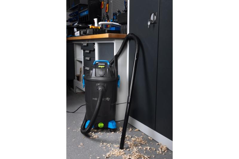 Wet and dry universal vacuum cleaner 20 l