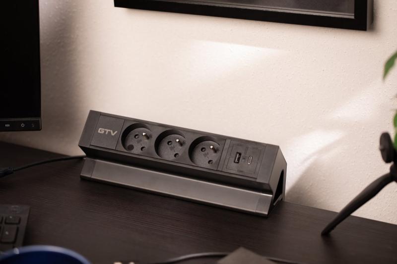 Basco furniture socket, 3 x socket with grounding, USB A+C, 1.5m cable, black with mounting