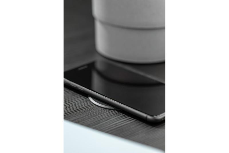 Wireless charging device with fast charging, recessed, black