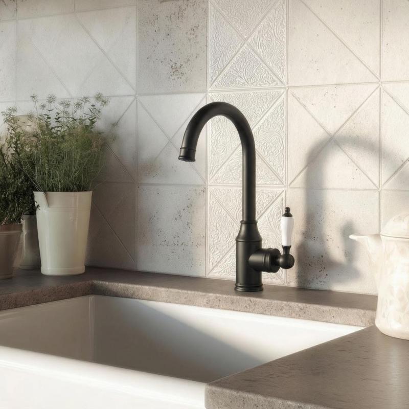 Aquanello Heritage Manor Classic Kitchen Nostalgic Kitchen Faucet Black BL-9001-HM