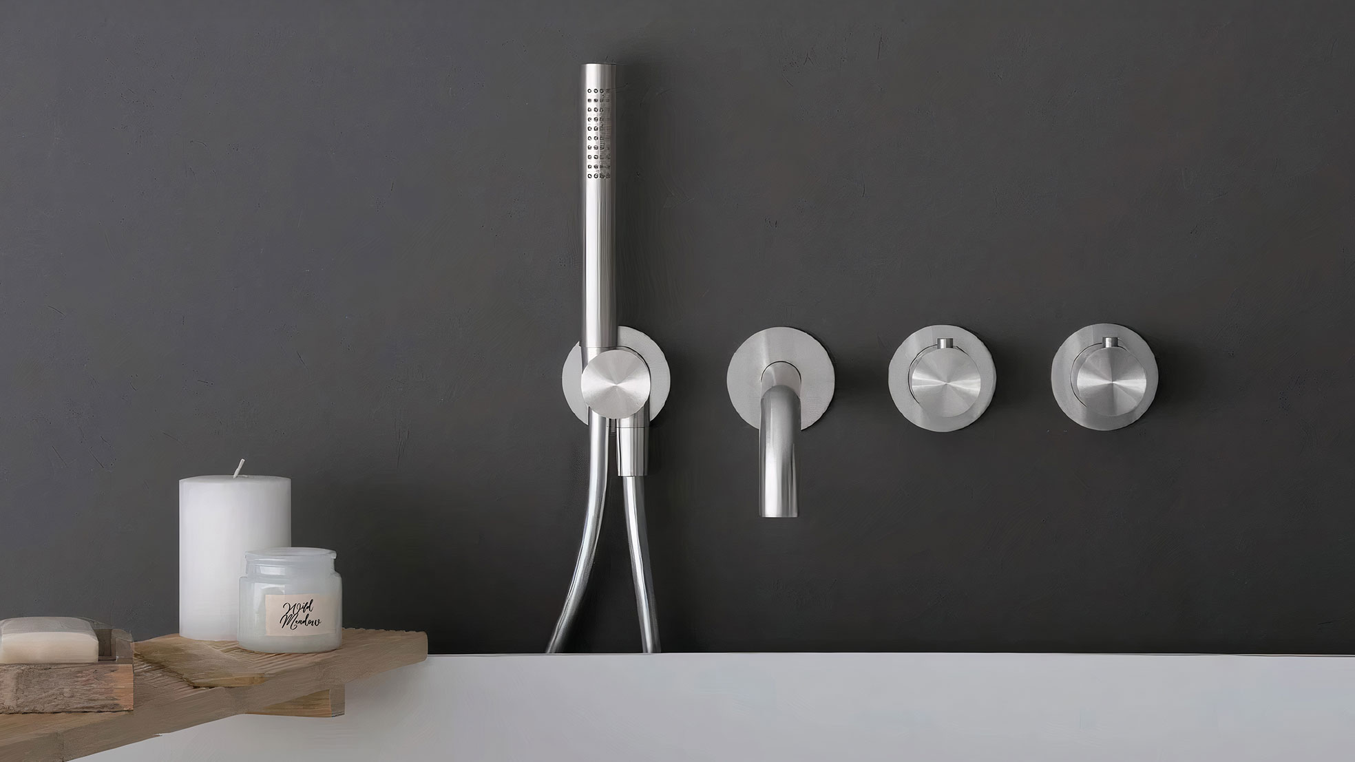 189_en_media-1_complete-shower-set-16x9.jpg