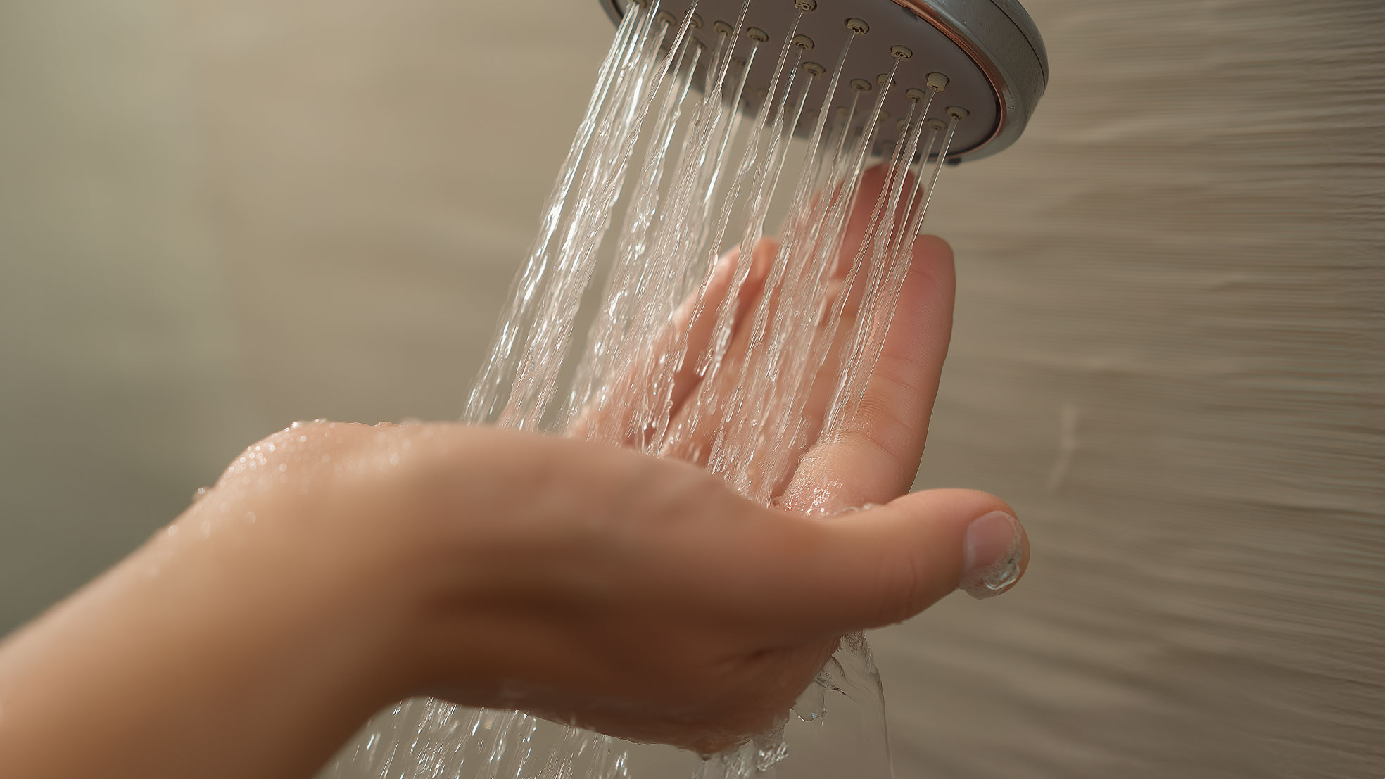 211_en_media-1_how-to-deal-with-low-water-pressure-16x9.jpg