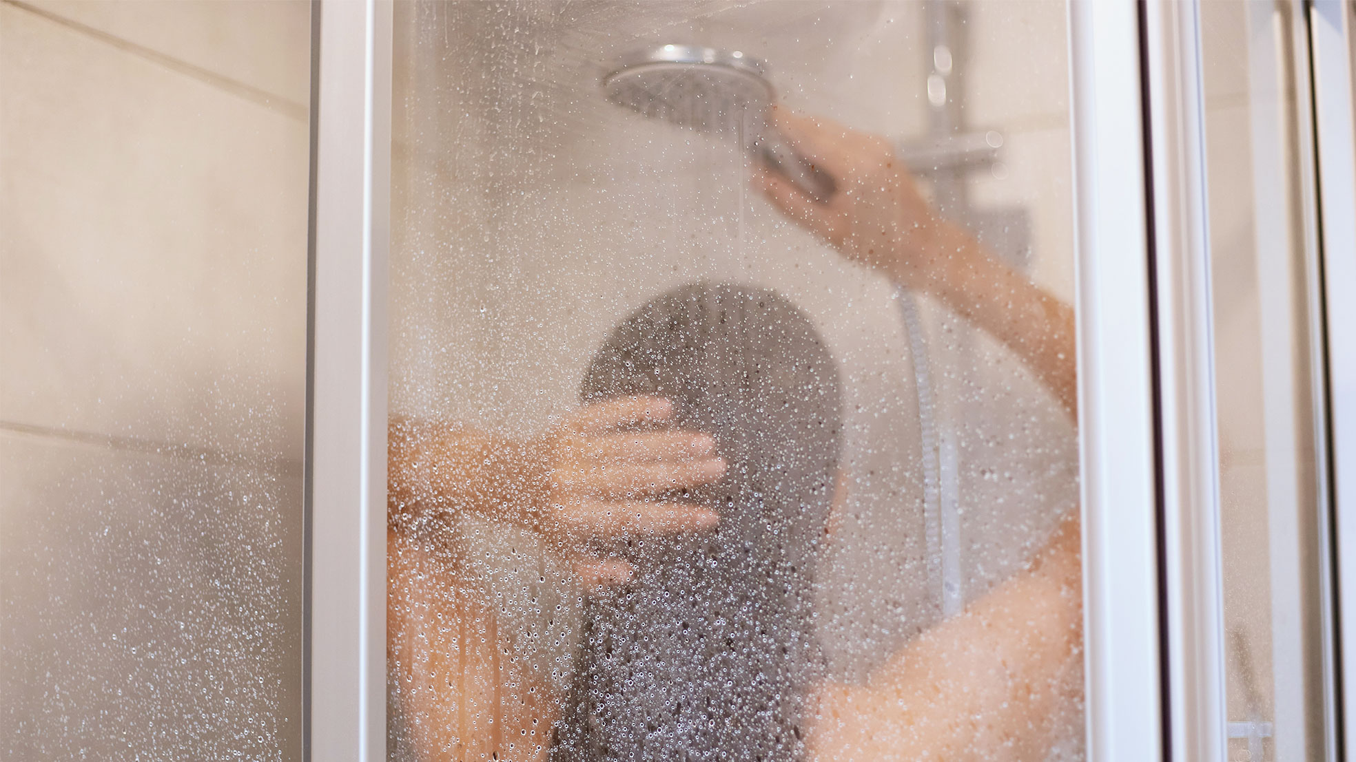 225_en_media-1_225-nl-media-1-water-saving-shower-head-16x9.jpg
