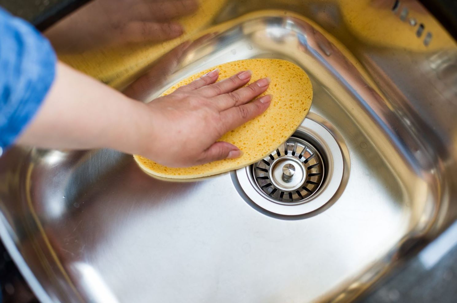 Maintenance and cleaning advice stainless steel sink and stainless steel worktop