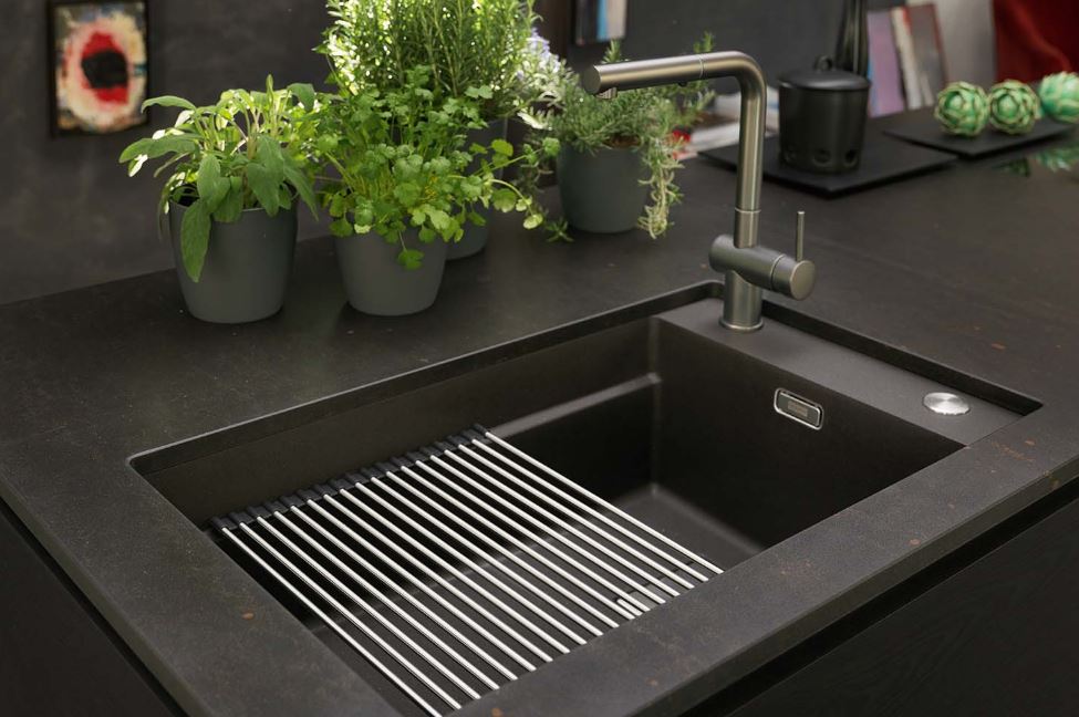 Which black kitchen sink should I choose?